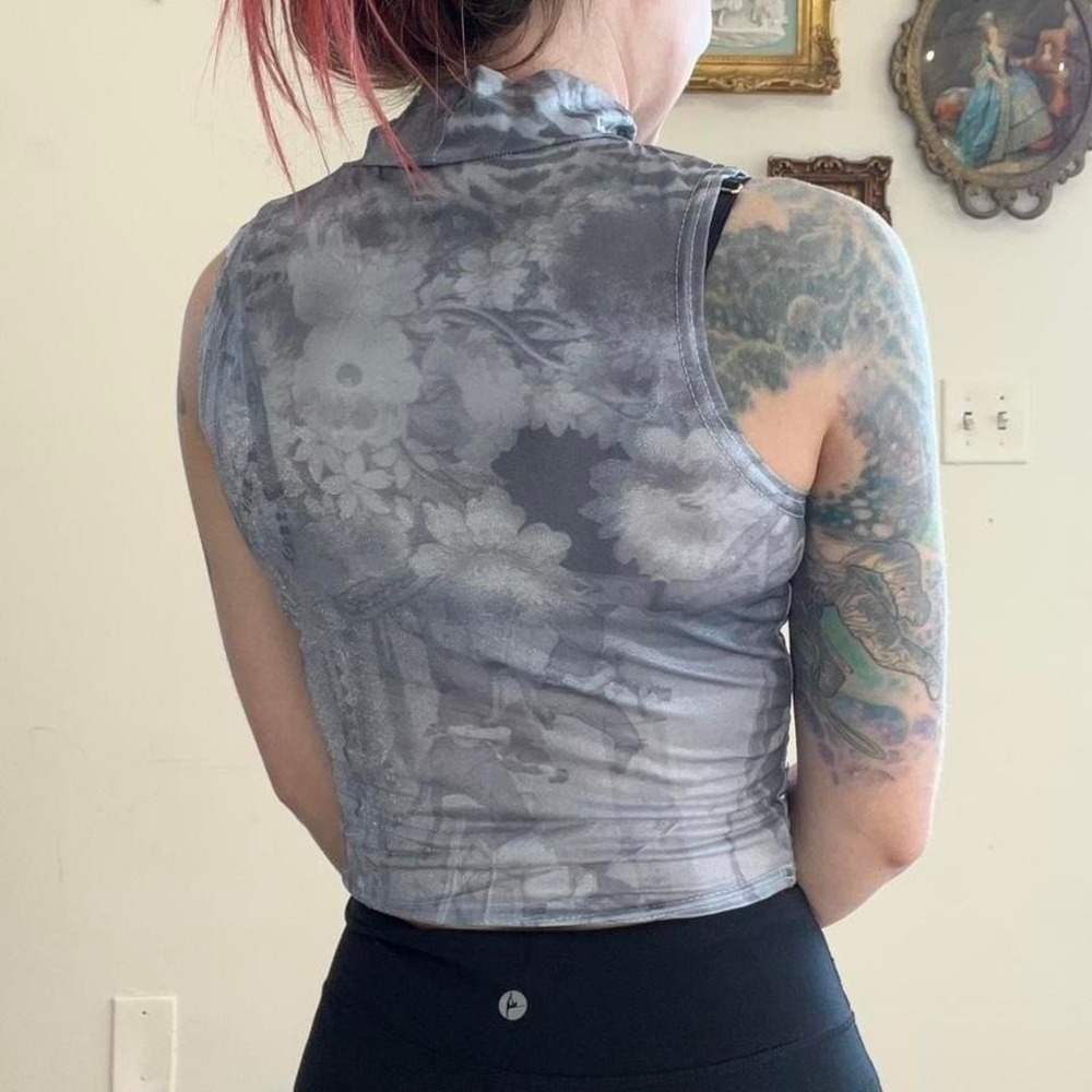 Cheryl Creations Vintag Grey Floral Tiger Print Mock Neck Sleeveless Mesh Top XS - Picture 3 of 5